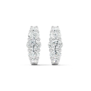 Oval Diamond Ohrringe aus Weissgold von Stellini Diamonds, elegante Creolen mit funkelnden Diamanten.